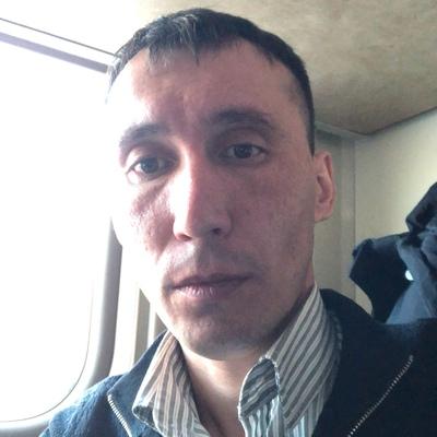 Роберт Фахразиев