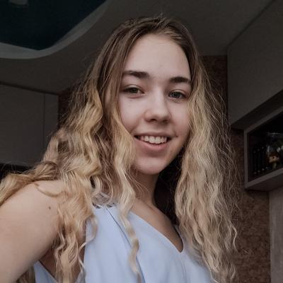 Настя Щипцова