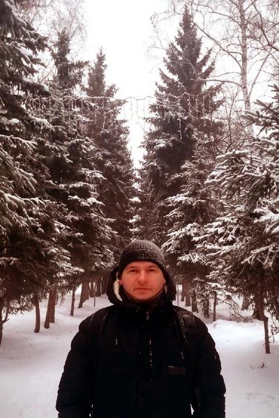 Юрий Зотов