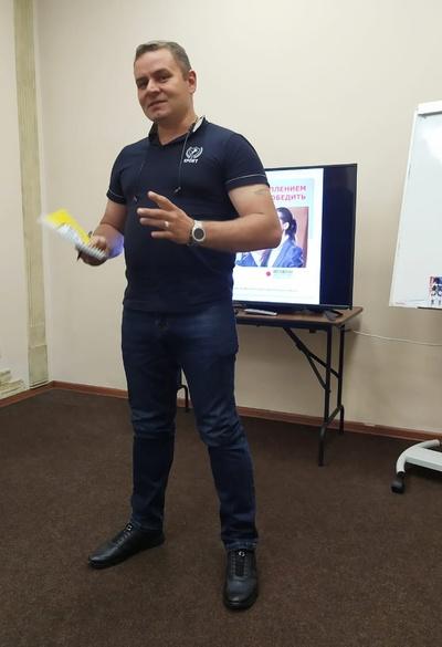 Алексей Симонов
